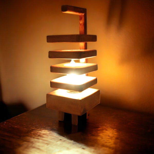 Lámpara pequeña, Lámpara de madera hecha a mano para momentos acogedores, Lámpara de mesa moderna para decoración del hogar, Diseño de madera orgánica, Lámparas de madera para inauguración de la casa