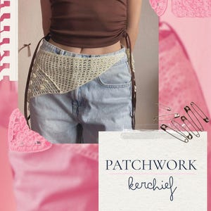 Könnte beinhalten: Ein cremefarbenes, gehäkeltes Patchwork-Halstuch, das über hellblauen Jeans getragen wird. Das Halstuch ist dreieckig und mit braunen Riemen gebunden. Das Bild enthält den Text "PATCHWORK kerchief" und den Instagram-Handle "gachok.i.nitka".