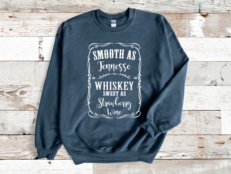 Tennessee Whiskey Sweatshirt, Country Music Graphic, Wine Lover Gift bild 9
