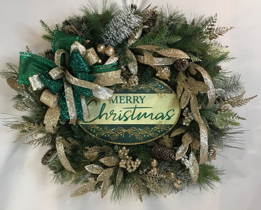 Gold and Green Straw X'mas Wreath main image 1