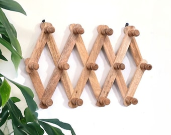 Verstellbare Holz Wandaufhänger mit 13 Haken - Klappbare Wandhaken - Kreative Holzhaken Wand montiert - Kleiderhaken - Garderobe - Wanddekor