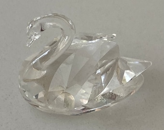 vintage tiny Swarovski crystal swan (plum pit size)