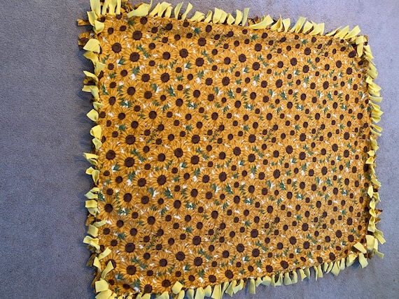 Sunflower Handmade Double Thick Fleece Tie Blanket