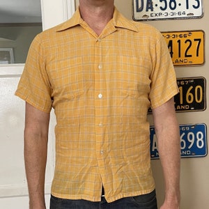 Vintage Donegal 14 Small Button Down Shirt 1960s Loop Collar Gold