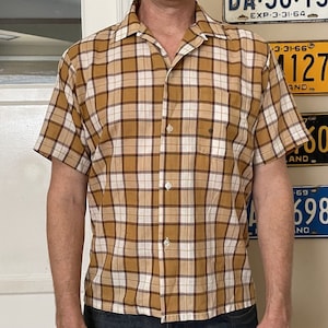 Vintage Donegal 14 Small Button Down Shirt 1960s Loop Collar Gold