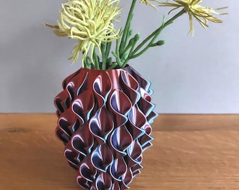 3D Printed Lily Vase: Color Changing PLA Filament Home Decor