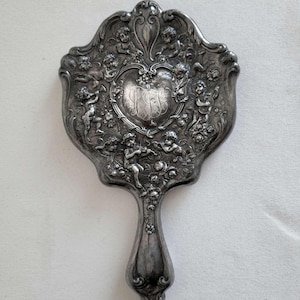 Vintage-Art Nouvous style hand Mirror Heart shape, Cherubs, clear mirror Vintage Heart Shaped Box Pink Baroque Hand Mirror Vanity Set  main image 4