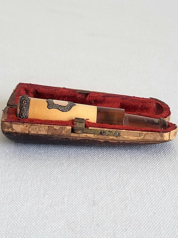 cigarette amber Antique Holder in Original Box  Lucia Zolea Amber Leaf launches Signature Blend