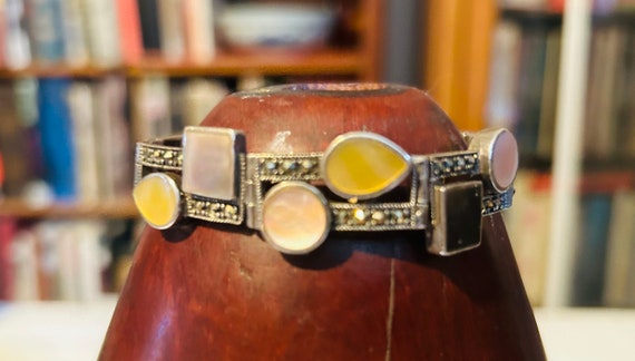 Lovely Vintage Marcasite and Mother of Pearl hing… - image 9