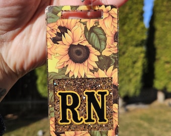 Sunflower badge buddy. Vertical and horizontal sizes. Customizable title.