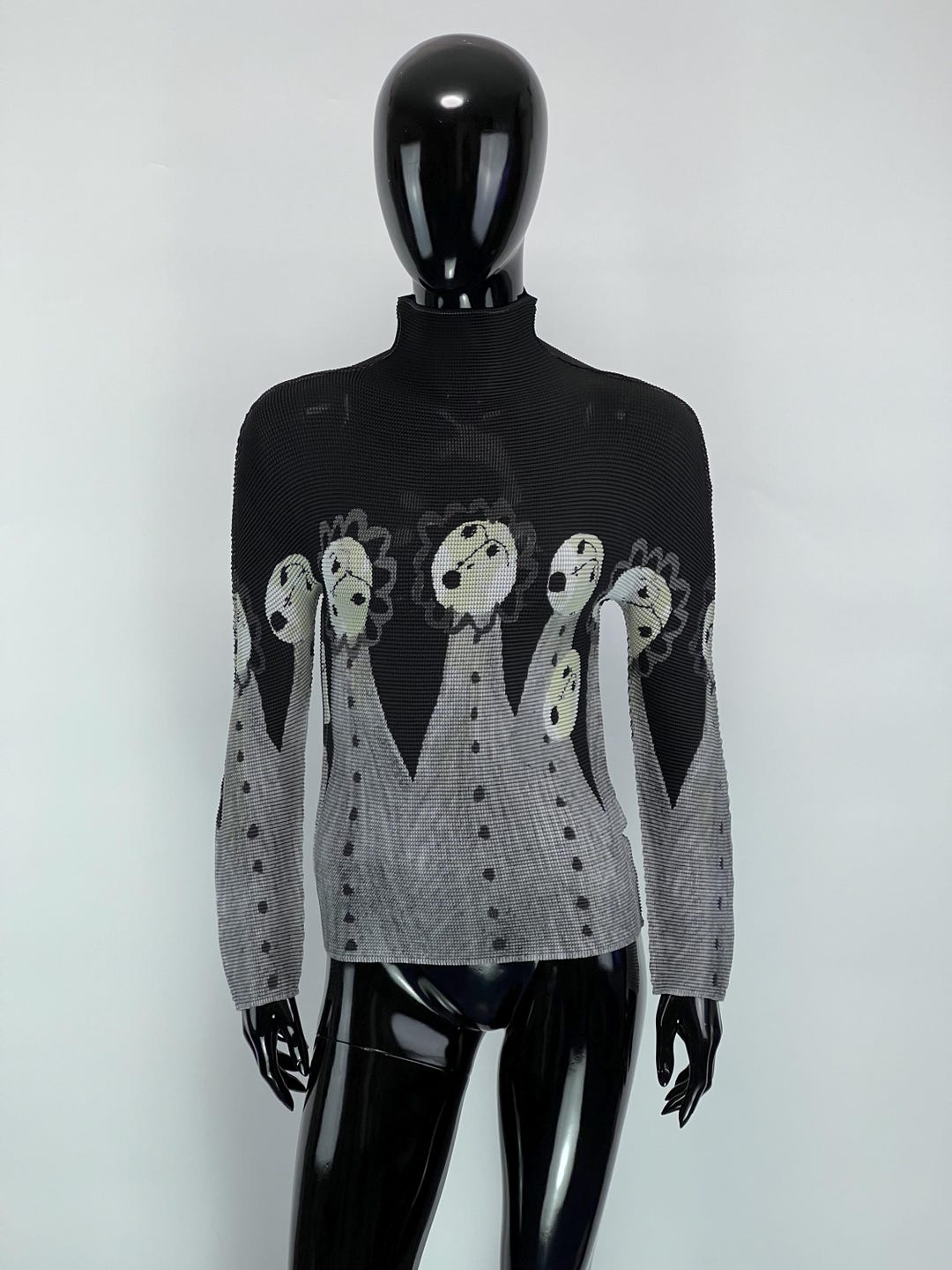 美品 イッセイミヤケ ISSEY MIYAKE シャツ ブラウス ハイネック ロングスリーブ プリーツ トップス レディース M ブラック Pleats Please Issey Miyake ハイネック プリーツトップ | ブラック