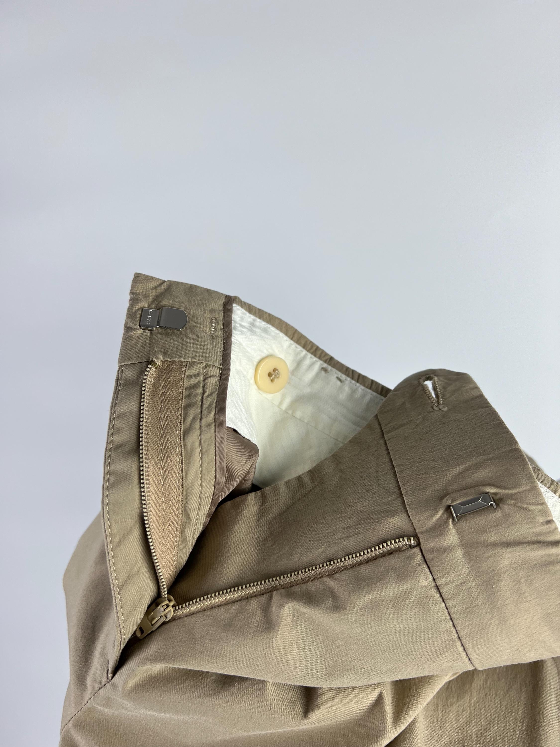 プラダ 正規品 レディース ベージュ クロップド チノパンツ サイズ