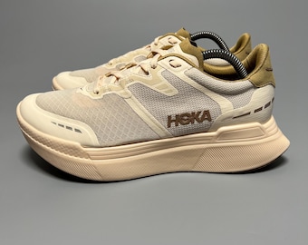 US 8.5 Hoka One One Transport X (Carbon Plate) Running Shoes Walking Gym 1152450 VLW ‘Vanilla/Wheat’