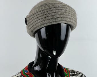 Moncler Wool/acrylic Knit Pom Pom Beanie Hat Gray Size L - Etsy display picture 1