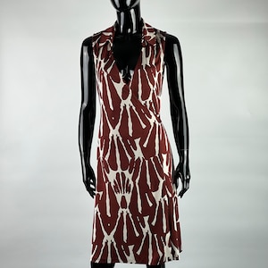 Vintage Diane Von Furstenberg 100% Silk Sleeveless Wrap Dress Size US8