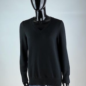 Suéter de cachemira negro con cuello en V para mujer Gran Sasso, talla IT44