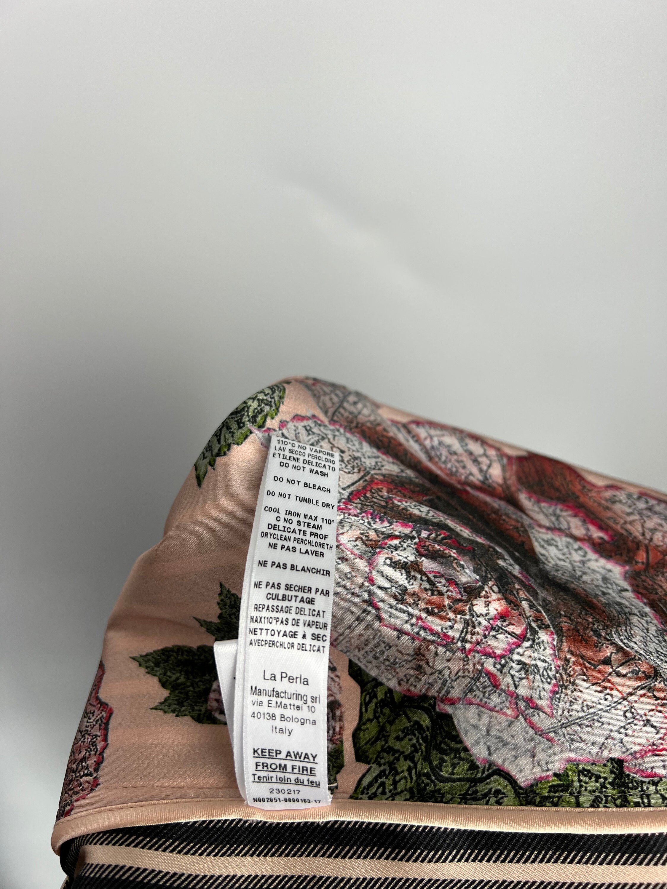 Bologna - LA PERLA. URSO A TAVOLO BOLOGNA: GRANDE SUCCESSO, LO DOVEVO A  LAVORATRICI (27.05.25), image size:2250x3000