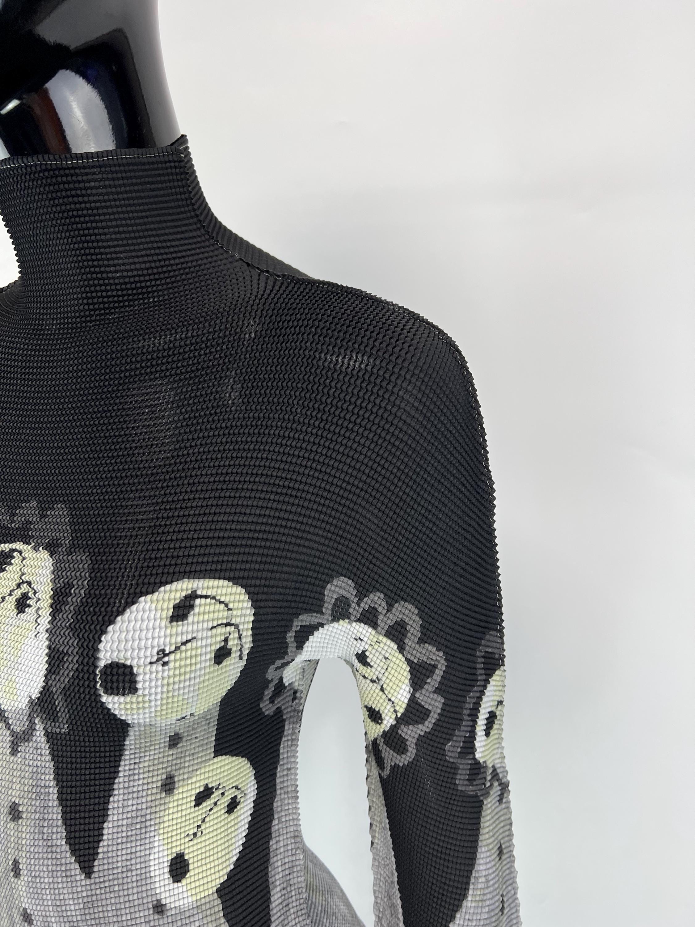 美品 イッセイミヤケ ISSEY MIYAKE シャツ ブラウス ハイネック ロングスリーブ プリーツ トップス レディース M ブラック il_1080xN.7212026367_p1fl.jpg