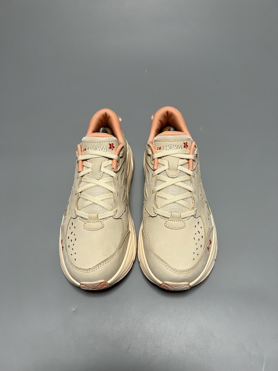 Hoka One One Clifton L BP Running Shoes Walking Gym 1153618 VRY Vibrant Bloom Pack ‘Vanilla / Dry Clay’ View 4