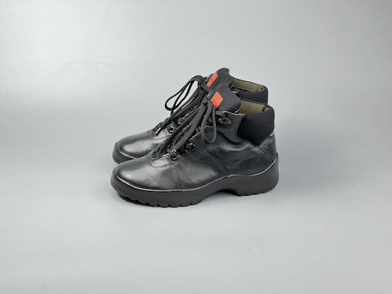 Hugo Boss, Hugo Boss Vintage Leather Boots Size 40