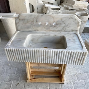 Calacatta Viola Marble Floating Sink with Backsplash