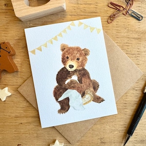 Carte de naissance Ourson, ourson tout doux en peluche tenant son doudou - cadeau Baby shower - Aquarelle ours - cadeau de naissance