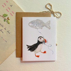 Carte de félicitations - Bravo - Macareux pêchant un ballon poisson