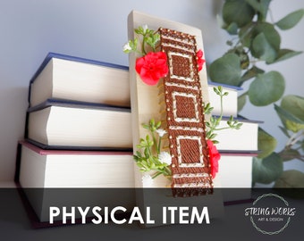 Bookish String Art Wall Decor