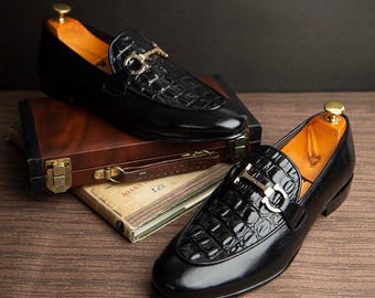 Handgemaakte zwarte leren loafers: mocassins voor heren
