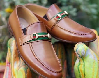 Tankleurige leren Horsebit-loafers heren – klassieke groenrode instappers met band