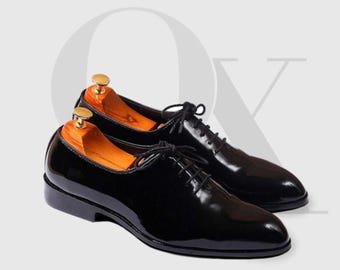 Handgemaakte zwarte lakleren oxfords: geklede herenschoenen