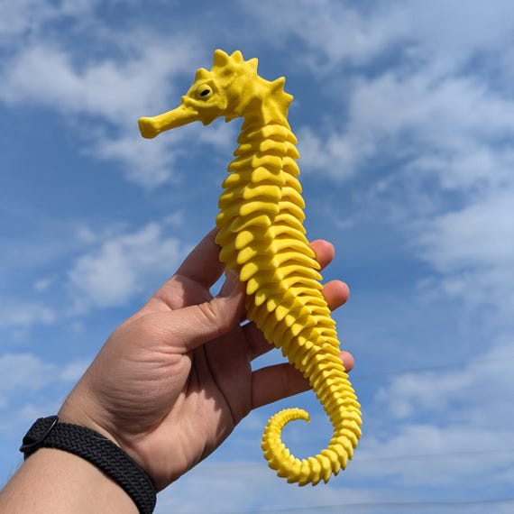 Seahorse Articulated 3D Printed Figure: Flexi Ocean Life, Twisting