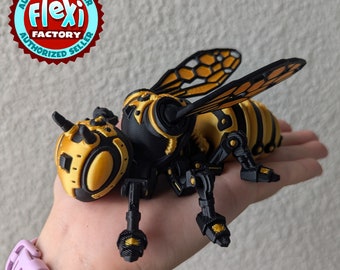 Cyber Bee 3D Printed Articulated Figure: Mech Wasp, Poseable Wings, Futuristic Desk Buddy, Robotic