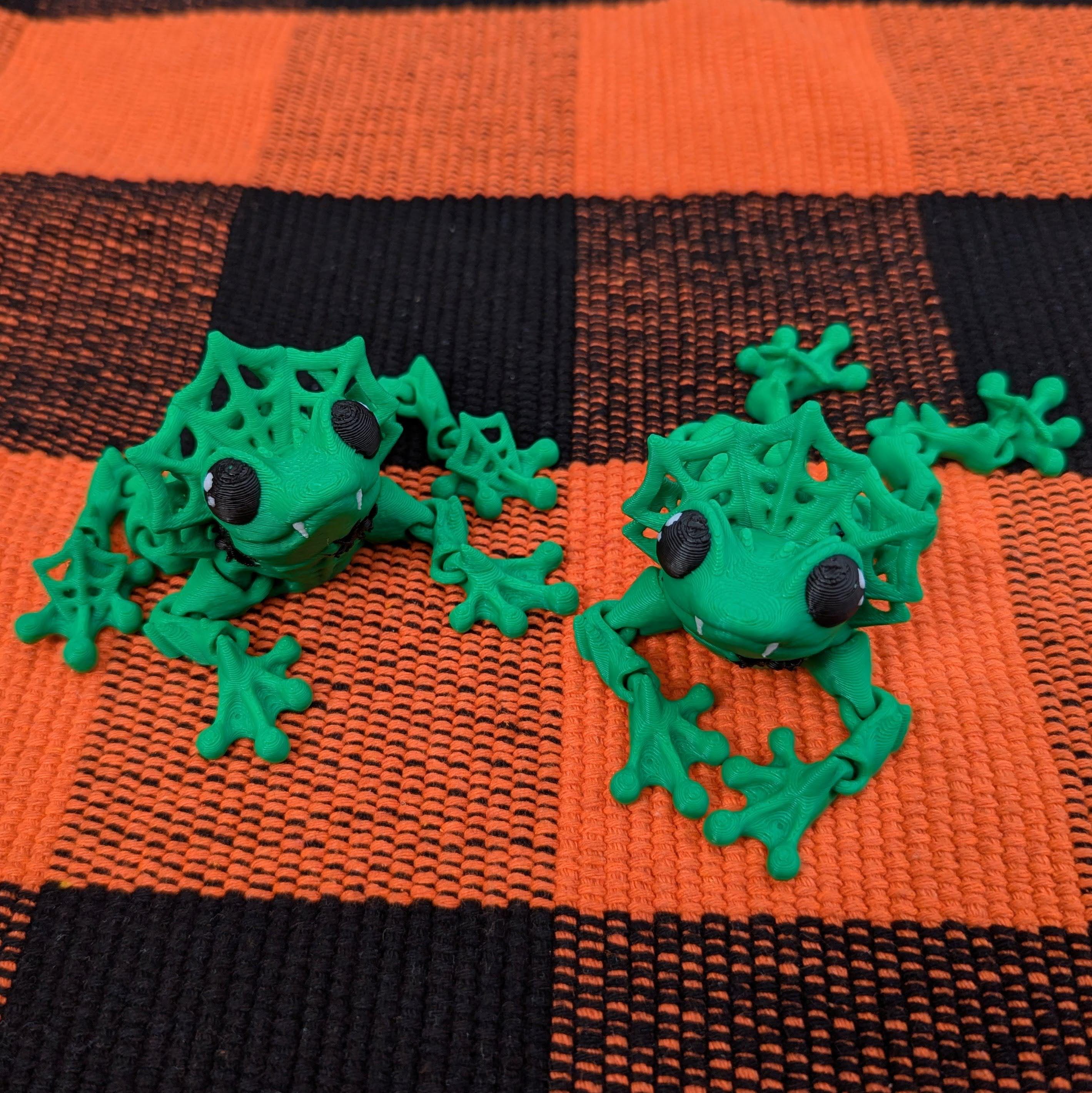 Spiderweb Frog 3D Printed Articulated Figure: Vampire, Halloween, Flexi Froggy