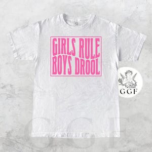 Girls Rule Boys Drool Shirt Funny Retro Y2K T-Shirt for Women Bold Pink Feminist Tee Trendy Girl Power Graphic Top 2000s Style