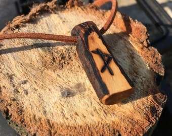 Protective pendant with Viking rune. Scandinavian necklace with runes. Made to order.