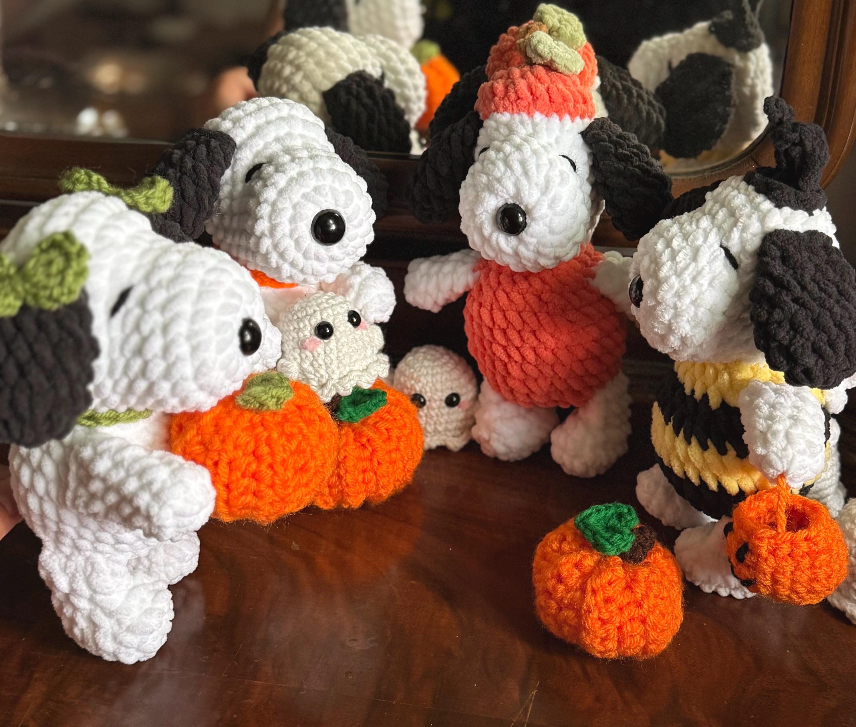 Herbst Dekor Plüschtier Halloween Kürbis Snoop Biene Kostüm Herbst Geschenk Kitty Eis physischer Artikel Geburtstagsgeschenk Stofftier Plüschhund
