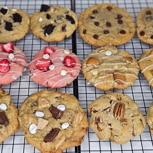 Variety Box Cookies, Soft & Chewy Cookies, Fresh Baked Cookies, Giant Cookies, Quarter Pound Cookies, Homemade Cookies,4 oz Cookies