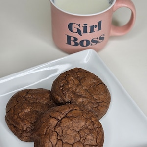 Galletas Brownie – Galletas caseras suaves, masticables y con textura de brownie, caja de regalo de postre de doble chocolate, delicias recién horneadas de FoxxiCookies