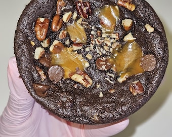 Turtle Cookies – Soft Chewy Homemade Cookies with Caramel, Chocolate & Pecans, Gourmet Dessert Gift Box by FoxxiCookies