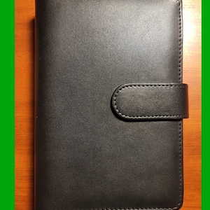 Money Saving Binder with Magnetic Closure