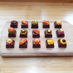 Handmade Food-Themed Artisan Keycaps | burger, hotdog, waffle, tart, bread, cookie, Keycap Set for Mechanical Keyboards | Unique Gaming Gift