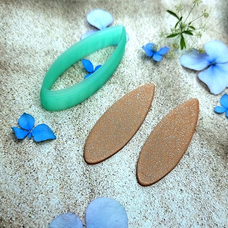 Ohrringausstecher Nr. 17 aus Polymer Clay in Mandelform – 6 cm Bild 7
