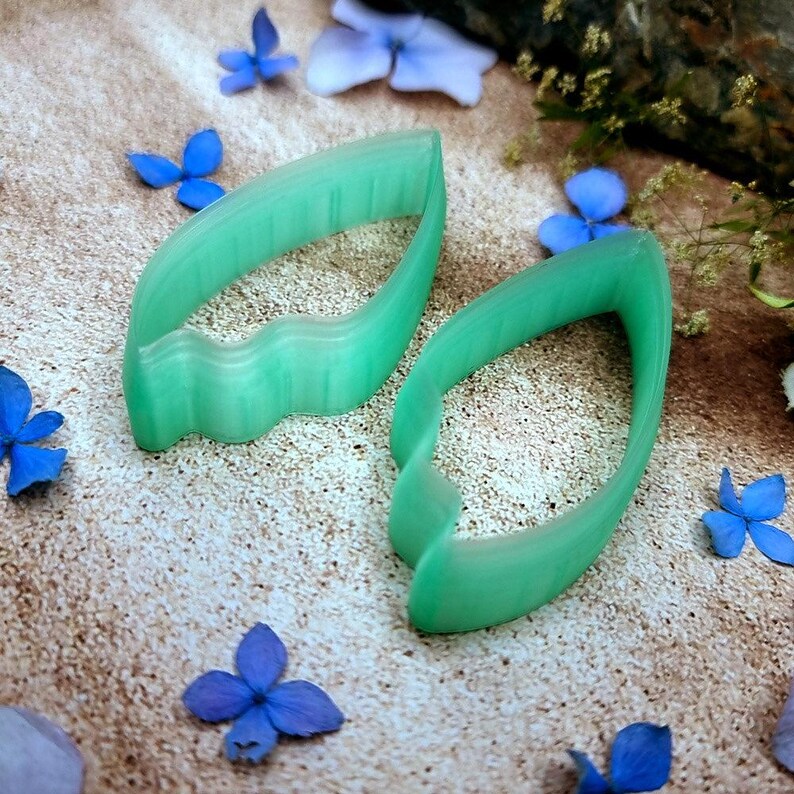 Flame Petal Polymer Clay Earring Cutter Pair #1 - 6 cm image 3