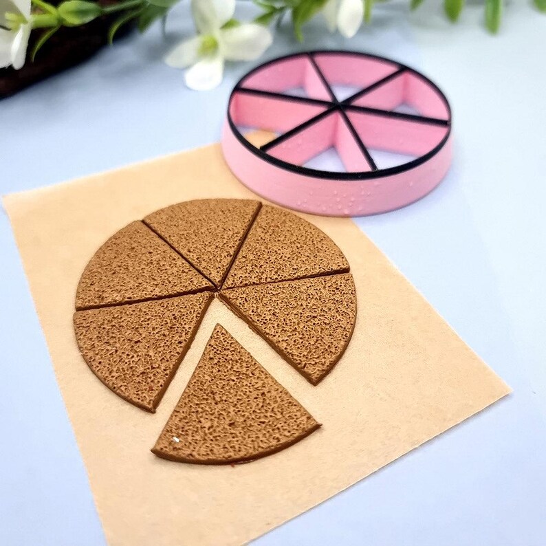 Pizza Cutter - 6 slices Plastic Cutters SweetyBijou Tools