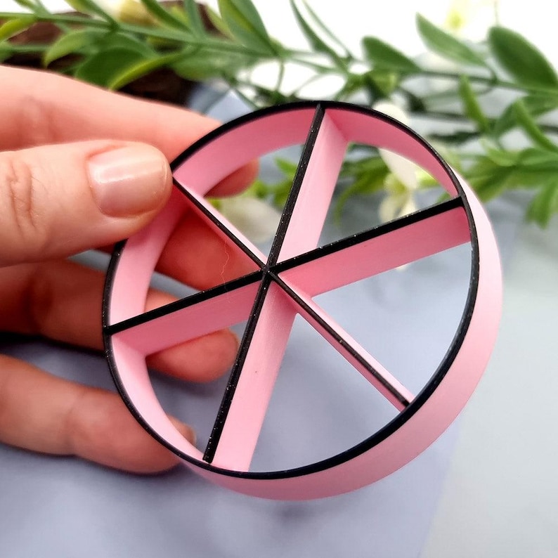 Pizza Cutter - 6 slices Plastic Cutters SweetyBijou Tools