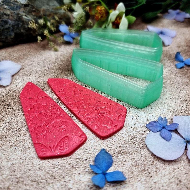 Breiter Keil-Ohrringausstecher aus Polymerclay, Paar Nr. 23 – 6 cm Bild 4