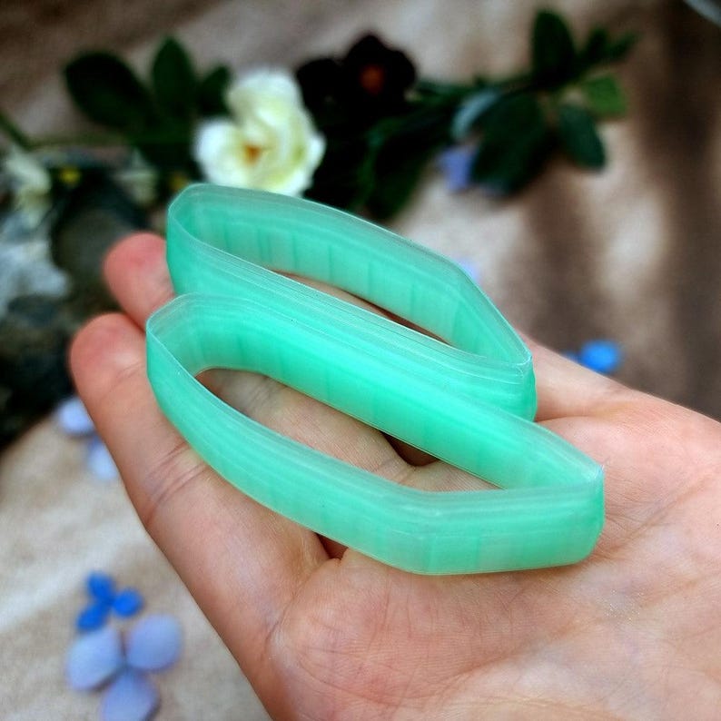 Ausstecher für Ohrringe aus Polymerclay, abgewinkelt, splitterförmig, Paar Nr. 22 – 6 cm Bild 5