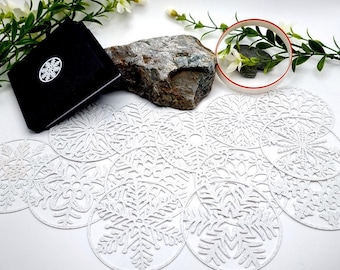 SweetyBijou Set of 12+1 Stencils - Snowflakes Collection