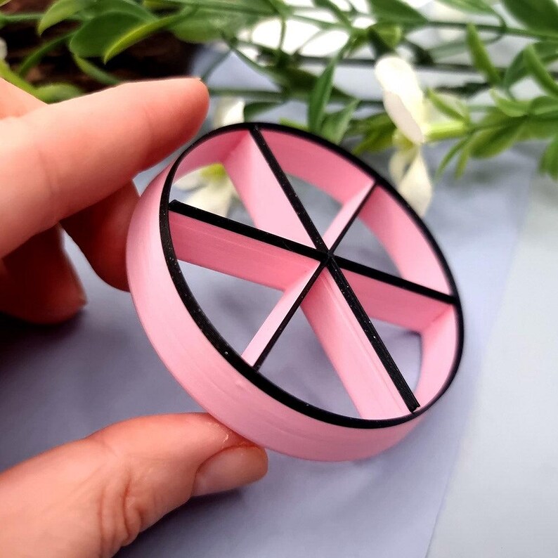 Pizza Cutter - 6 slices Plastic Cutters SweetyBijou Tools